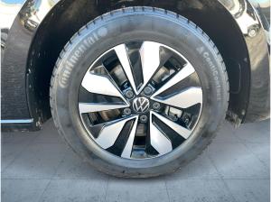 Volkswagen Touran DSG Comf. LED Navi AHK 7-Sitzer