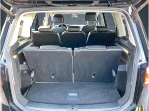 Volkswagen Touran DSG Comf. LED Navi AHK 7-Sitzer