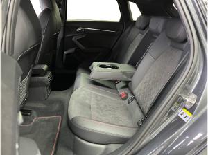 Audi A3 Sportback 45TFSIe S-trc S line Virtual AHK Matrix