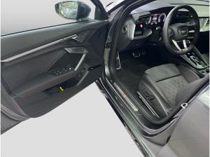 Audi A3 Sportback 45TFSIe S-trc S line Virtual AHK Matrix
