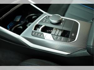 BMW 330 e Touring M Sport AHK,PGSD,NAVI,360 GRAD KAMERA,H/K SOUND,el. SITZE,HUD