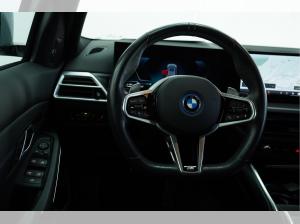BMW 330 e Touring M Sport AHK,PGSD,NAVI,360 GRAD KAMERA,H/K SOUND,el. SITZE,HUD