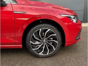 Volkswagen Golf VIII 1.5 TSI STYLE MATRIX RFK ACC CarPlay