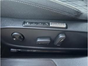 Volkswagen Golf VIII 1.5 TSI STYLE MATRIX RFK ACC CarPlay