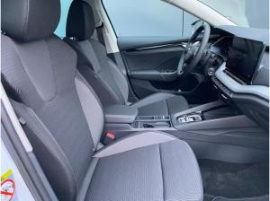 Skoda Octavia 2.0 TDI DSG Selection LED AHK RFK NAVI