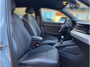 Audi A1 Sportback S-Line 30 TFSI / ParkAssi, LED, RFK