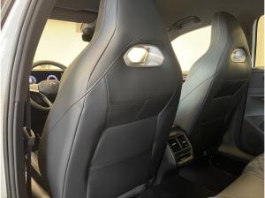 Volkswagen Passat Variant 2.0 TDI DSG R-Line Black Style AHK