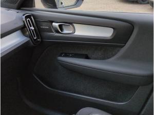 Volvo XC40 B3 B DKG Plus Dark+LichtPak+Standh.+SOFORT