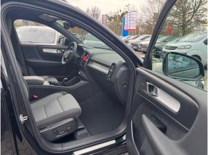 Volvo XC40 B3 B DKG Plus Black Edition
