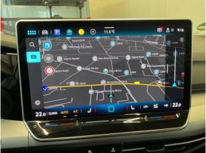 Volkswagen Golf VIII Variant 1.5 eTSI Life DSG LED Navi