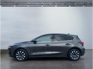 Ford Focus mit Fahrerassistenz und Easy-Paket,Panorama Dach