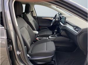 Ford Focus mit Fahrerassistenz und Easy-Paket,Panorama Dach