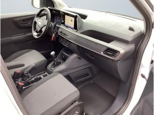 Ford Transit Connect alles was man braucht:Anhängekupplung ,Allwetterreifen ,Laderaumboden