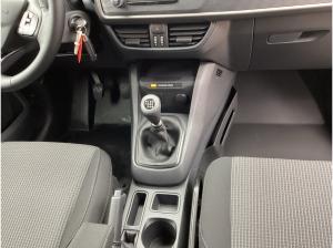 Ford Transit Connect alles was man braucht:Anhängekupplung ,Allwetterreifen ,Laderaumboden