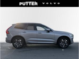 Volvo XC60 B5 Benzin AWD Core 19'' Panorama ACC Harman LED e-Sitze 360 Kamera DAB
