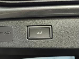 Volkswagen T-Roc R-Line 1.5 l eTSI DSG BLACK-STYLE❗AHK❗SOFORT