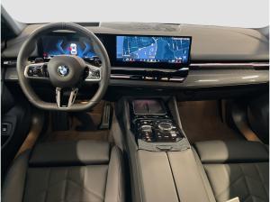 BMW 520 i Touring M Sport AHK Standheizung Autobahnassistent