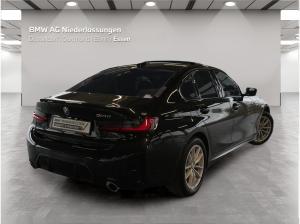 BMW 320 i xDrive Limousine M Sport AHK Kamera HiFi