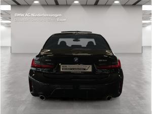 BMW 320 i xDrive Limousine M Sport AHK Kamera HiFi