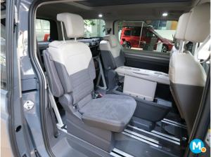 Volkswagen T7 Multivan Edition TDI DSG Pano Matrix DCC AHK