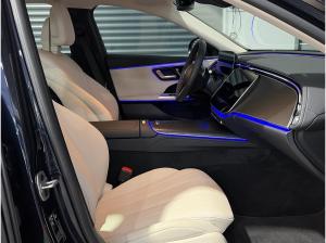 Mercedes-Benz E 200 d T Avantgarde Digital-Light Distronic AHK