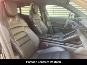 Porsche Taycan Sport Turismo Black Edition