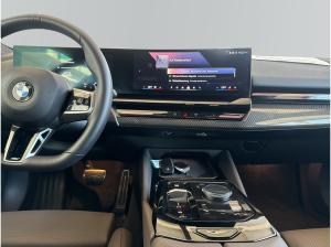 BMW 540 540d xDrive Touring 670? netto/mtl.*M Sportpaket*LC Prof.*HUD*AHK*B&W*DAB*Adapt.LED*Driving+Parking