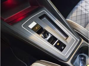 Volkswagen Golf VIII 1.5 eTSI R-Line DSG AppConnect Navi ACC