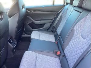 Skoda Octavia Combi 2.0 TDI DSG Sportline 18'*AHK*DCC*