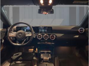 Mercedes-Benz CLA 180 d AMG Line Alcantara Sitzheizung Navi