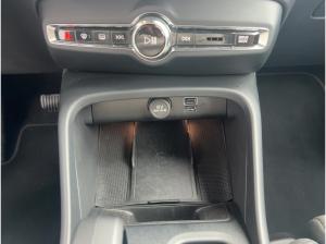 Volvo XC40 40 T2 2WD Core SOFORT VERFÜGBAR - OHNE EINMALIGE KOSTEN