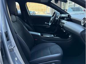 Mercedes-Benz A 200 Limousine AMG Distronic Multibeam Panorama
