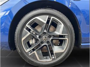 Volkswagen Passat 1,5 l eHybrid Elegance AHK/Rückfahrkamera/NAVI/LED/Garantie bis 01.30/uvm.