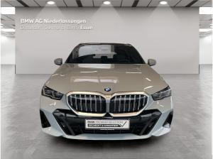 BMW 520 d xDrive Touring M Sport Standheizung AHK