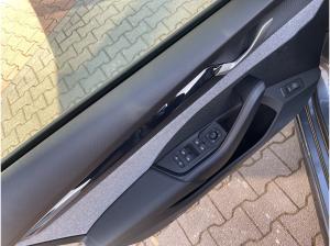 Skoda Octavia Combi 2.0 TDI SOFORT VERFÜGBAR! DSG Tour ACC AHK AUT Navi