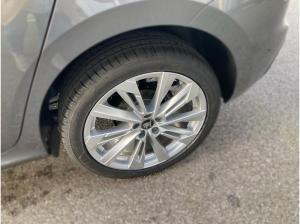 Skoda Kamiq Tour 1.0TSI LED.ASSIST+.PDC.AHK.LKR-HEIZ.DSG.WIRELESS.DAB