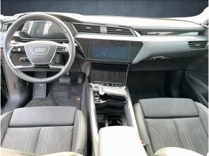 Audi Q8 e-tron Sportback S line 55 qu. Luft PANO HUD