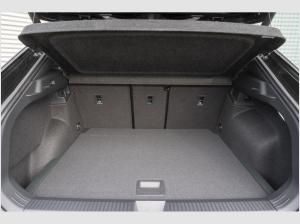 Volkswagen T-Roc R-Line 1.5 l eTSI DSG UPE EUR 51.140,- incl. Überführung