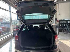 Volkswagen Passat Variant Business 2.0 TDI DSG / Navi, AHK