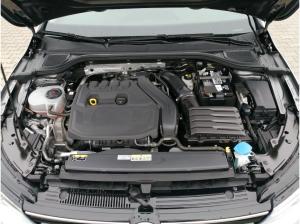Volkswagen Golf VIII Life 1.5TSI / Navi, App, ACC, LED, SHZ
