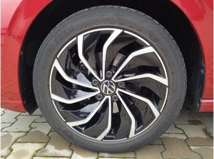 Volkswagen Golf VIII Style 2.0 TDI DSG / Standh, Navi, LED+