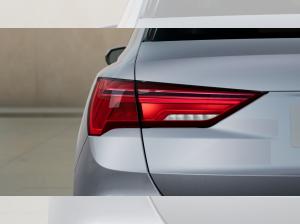 Audi Q3 35 TFSI AHK 19 Sportsitze CarPlay Ambiente