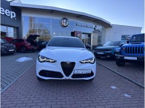 Alfa Romeo Stelvio Veloce Q4 AHK