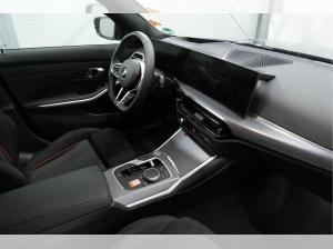 BMW 320 i M Sportpaket*AHK*360 Kamera* uvm.