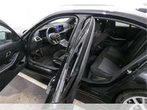 BMW 320 i M Sportpaket*AHK*360 Kamera* uvm.