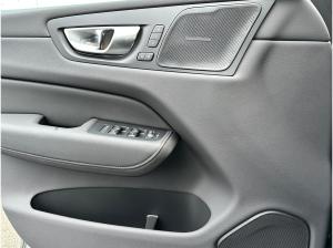 Volvo XC60 T8/ Plus Dark/ Forest Lake/ 21"/ 0,5%/ Sofort!