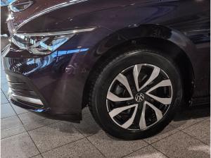 Volkswagen Golf VIII 1.0 eTSI Active DSG Ganzjahresreifen