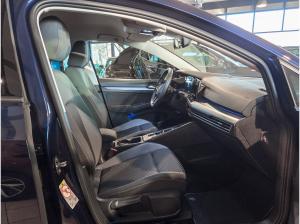 Volkswagen Golf VIII 1.0 eTSI Active DSG Ganzjahresreifen