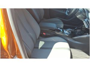 Peugeot 2008 Elektro - 136 PS - Allure + Navi - Gebrauchtwagen