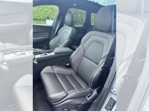 Volvo XC60 B5 Plus Black Edition/ HUD/ PANO/ Sofort!
